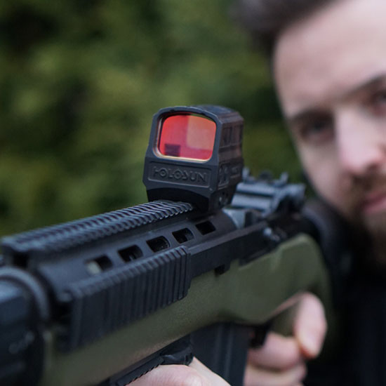 HE512T-GR — Green Reticle/Solar/Titanium