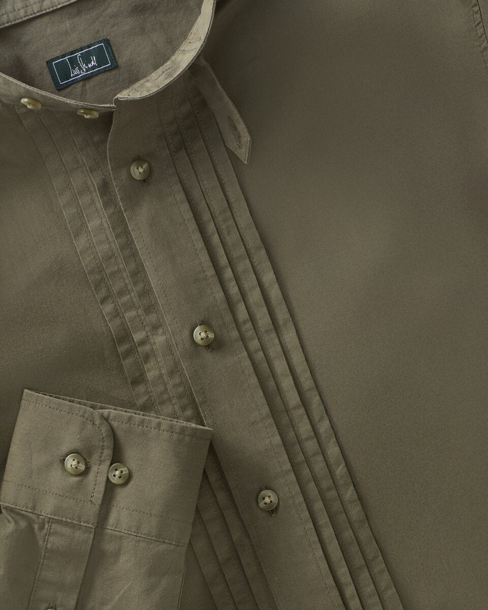 Luis Steindl Traditional shirt with tucks (Olive)