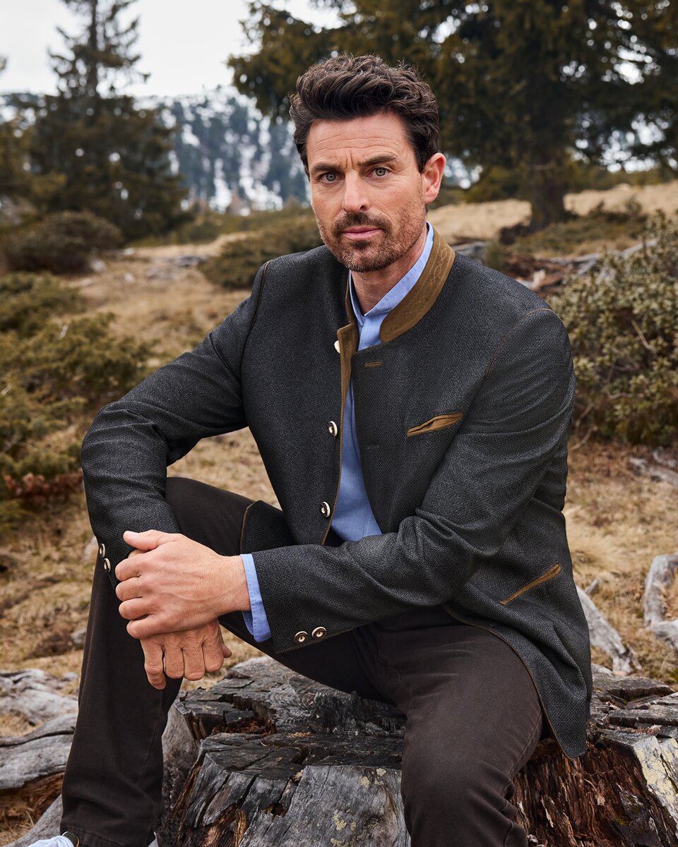 Luis Steindl Jacket with box pleat (Anthracite)