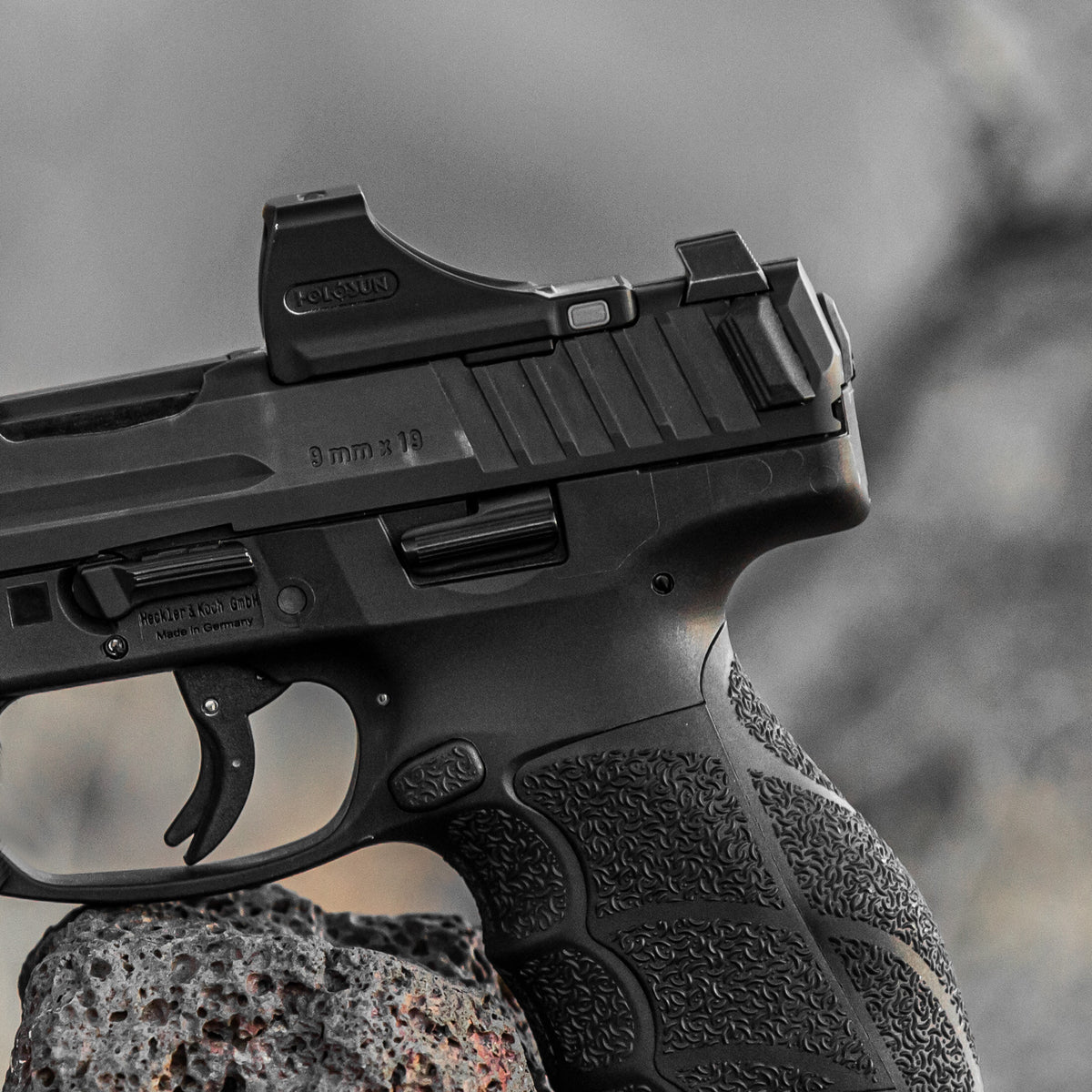SCS-VP9-GR — alumīnijs/saules/aplis-punkts/zaļš/VP9