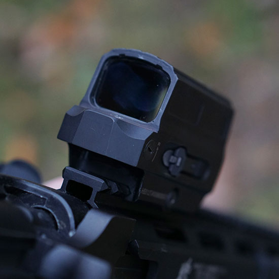 HE512T-GR — Green Reticle/Solar/Titanium