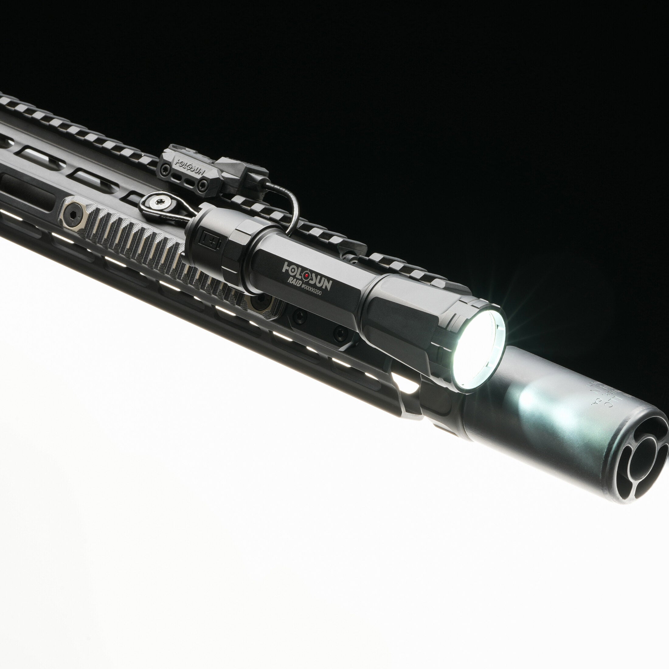 RAID — Rifle Flashlight/1000 Lumen/80000 Candela