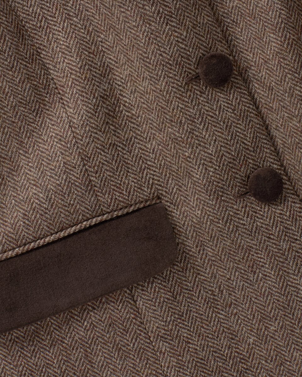 Highmoor Herringbone jacket with velvet details (Beige/Brown)