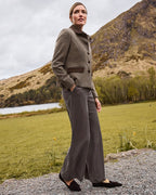 Highmoor Herringbone jacket with velvet details (Beige/Brown)