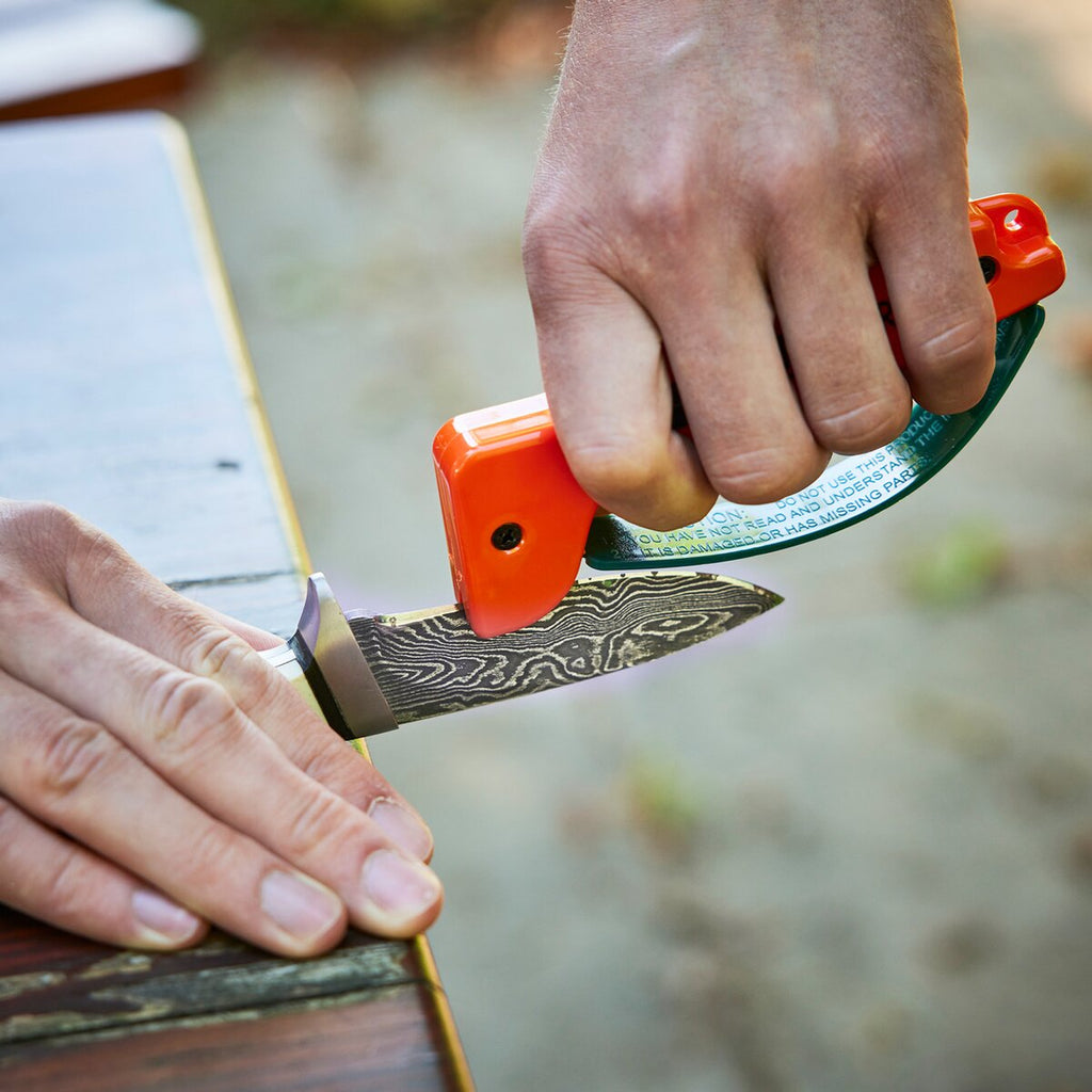Accusharp Knife and tool sharpener (orange)