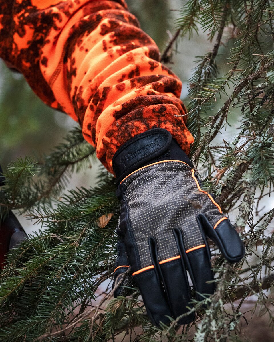 Pinewood Furudal Thorn gloves (Moss Green/Black)