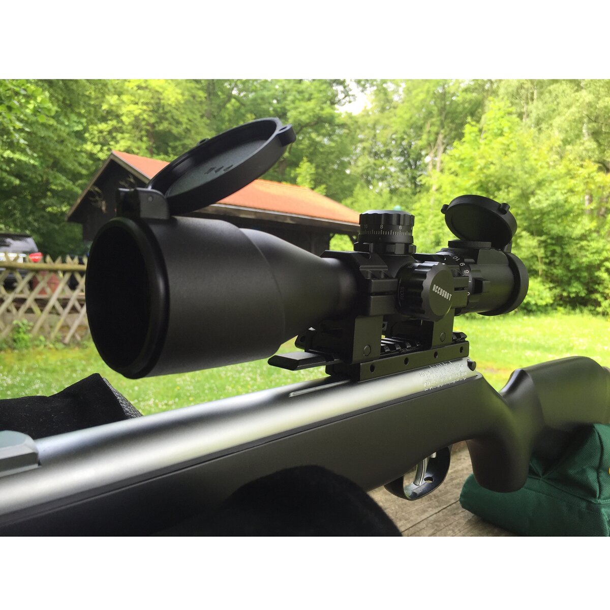 UTG Accushot compact 3-12x44 rifle scope (Reticle Mill-Dot)