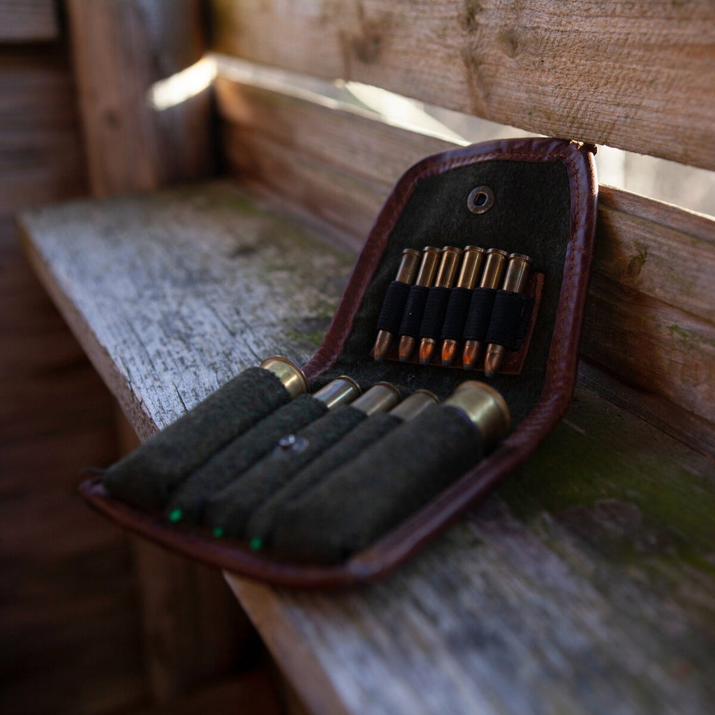 JAKELE Cartridge case with practical belt loop