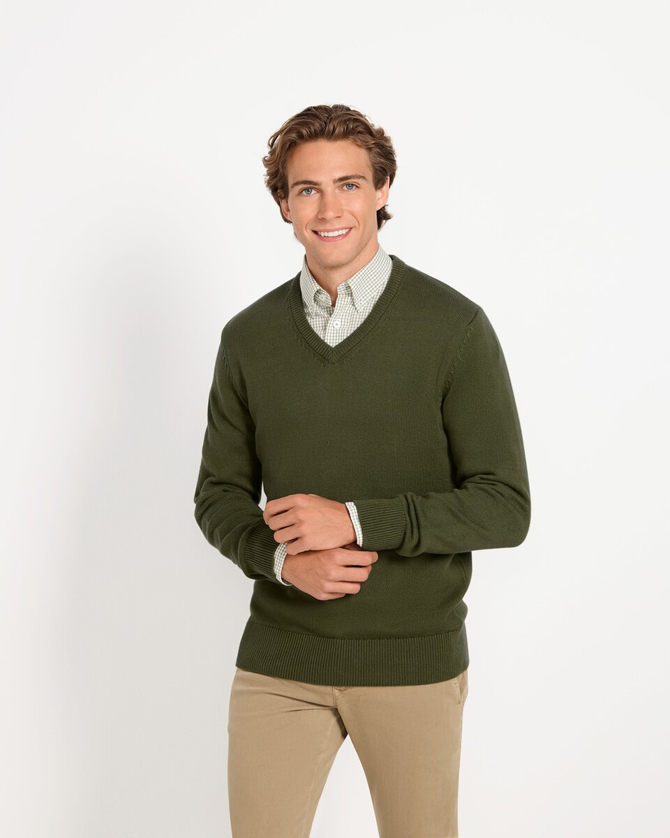 Highmoor Set: V-neck sweater & checked shirt (Green)