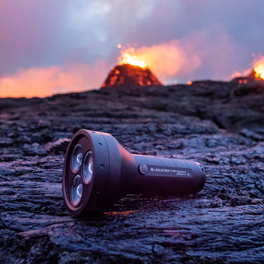 Ledlenser Flashlight P18R signature