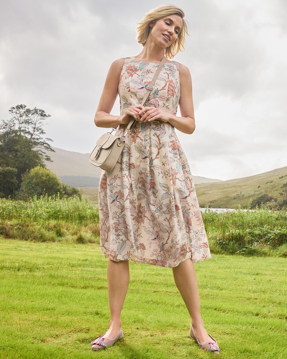 Highmoor Linen dress (Beige/colorful)