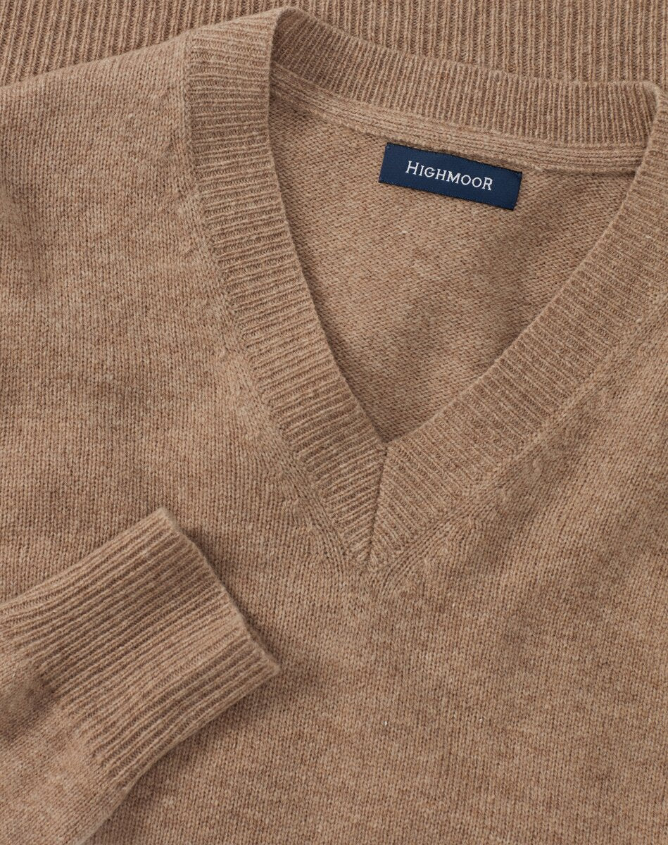 Highmoor V-neck sweater made of lambswool (Beige)
