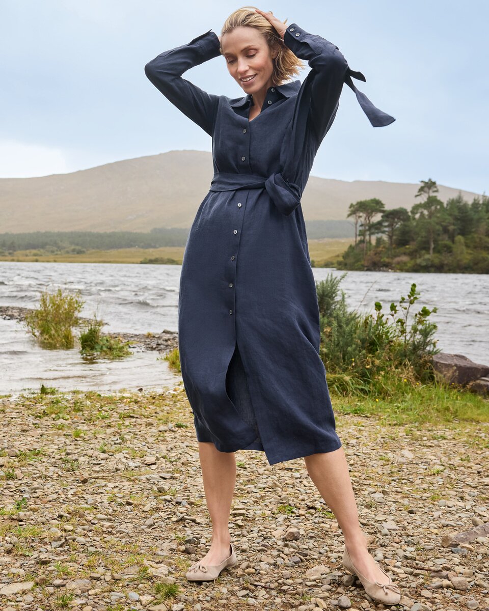 Highmoor Linen dress (Dark blue)